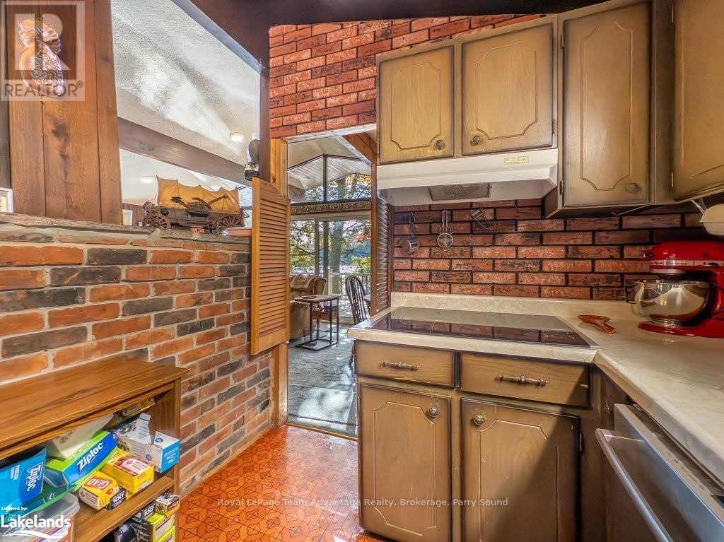 399 HORSESHOE Image 19