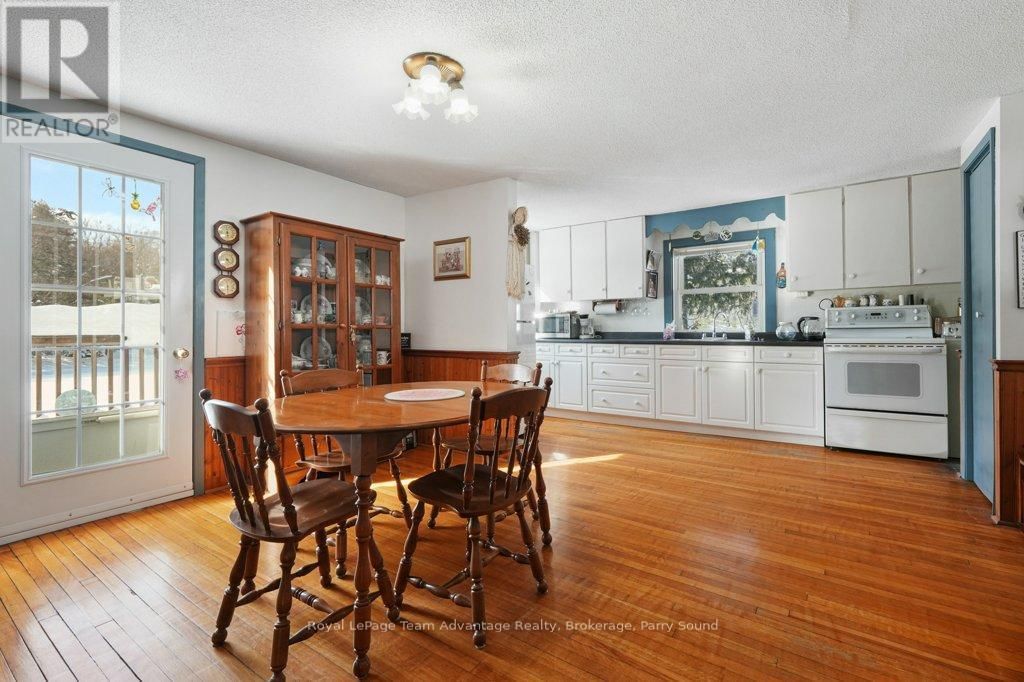 27 BURNSIDE BRIDGE ROAD Image 15