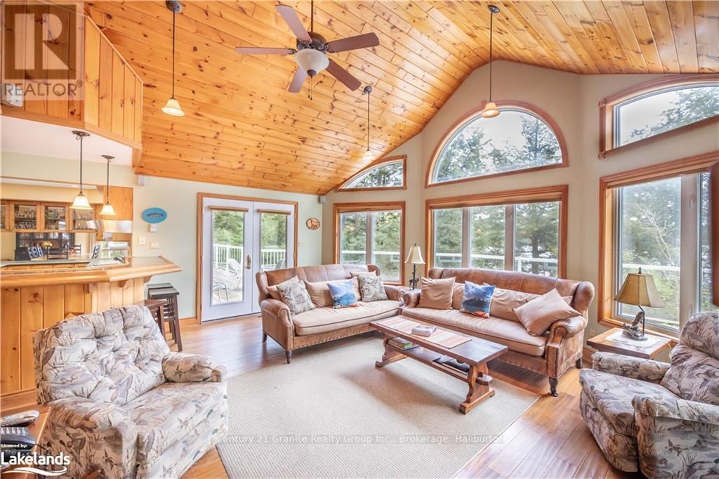 1016 PEGG DRIVE Image 10