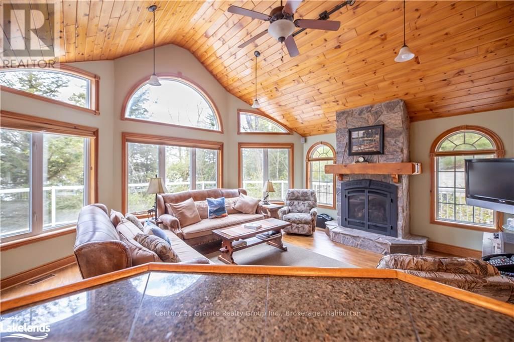 1016 PEGG DRIVE Image 12