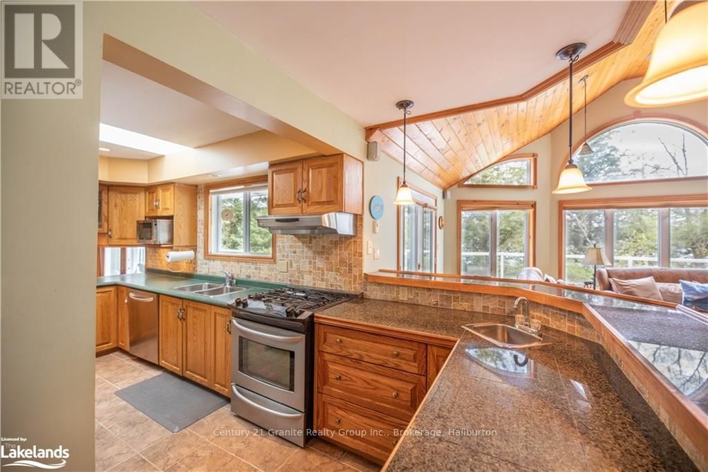 1016 PEGG DRIVE Image 13