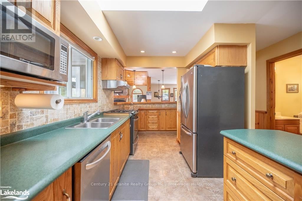 1016 PEGG DRIVE Image 14