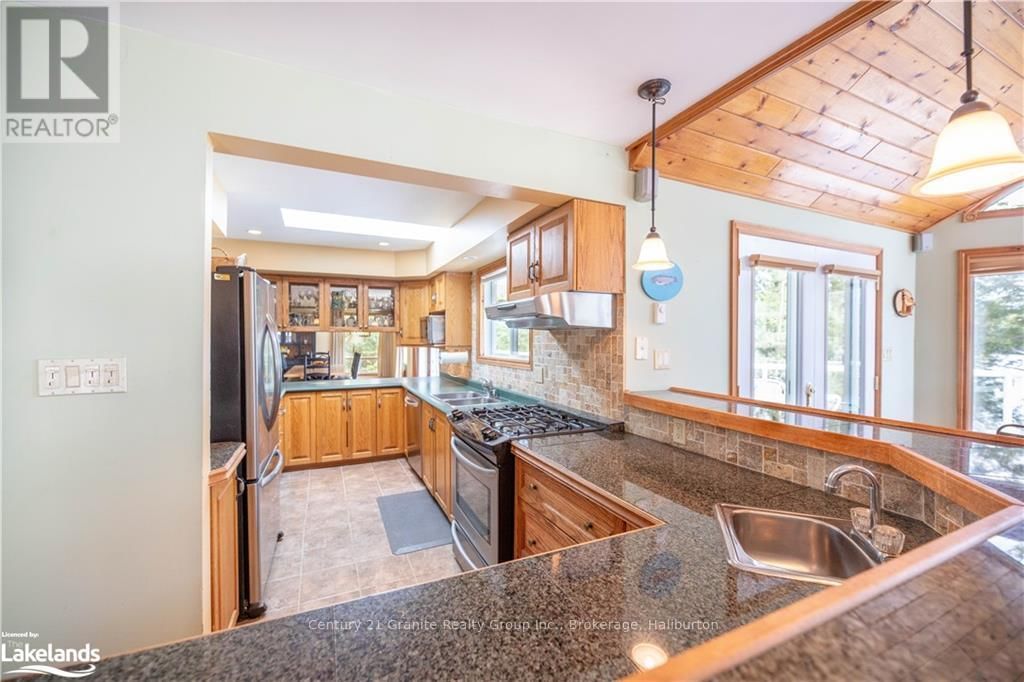 1016 PEGG DRIVE Image 15