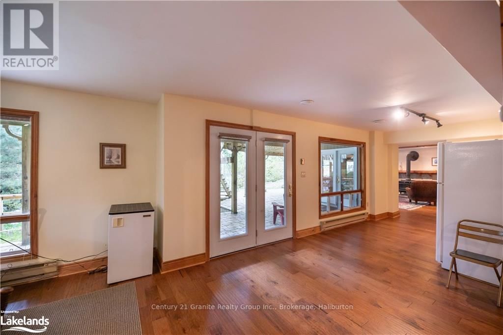 1016 PEGG DRIVE Image 26