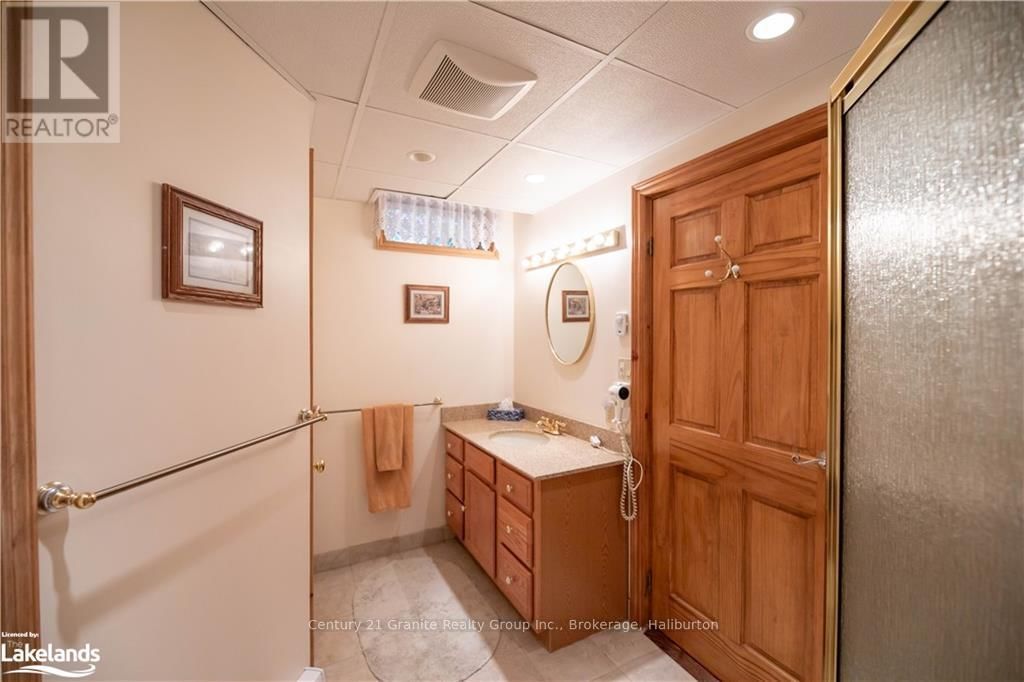 1016 PEGG DRIVE Image 29