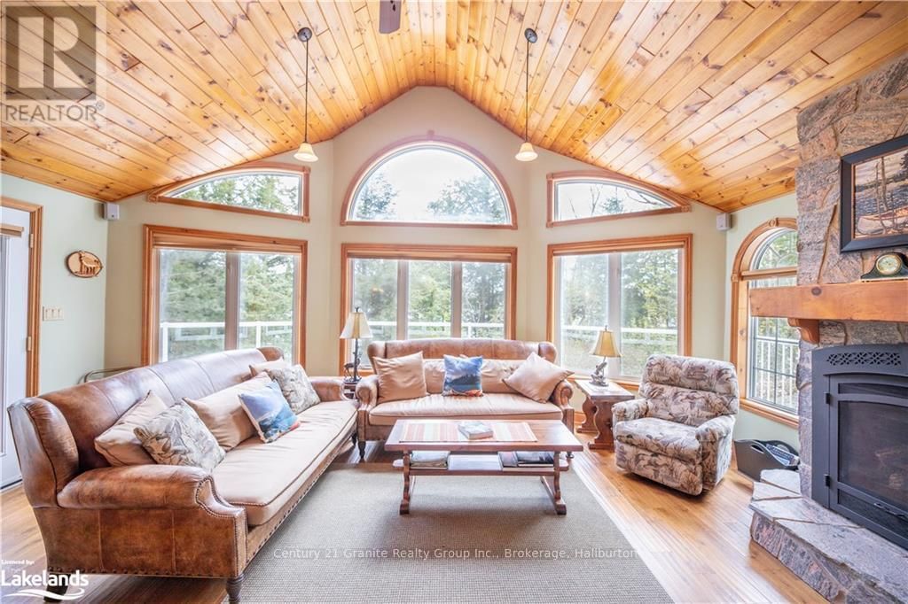 1016 PEGG DRIVE Image 9