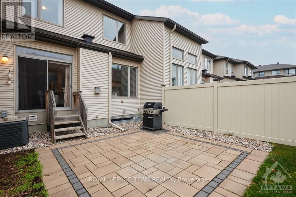 308 RAINROCK CRESCENT Image 25