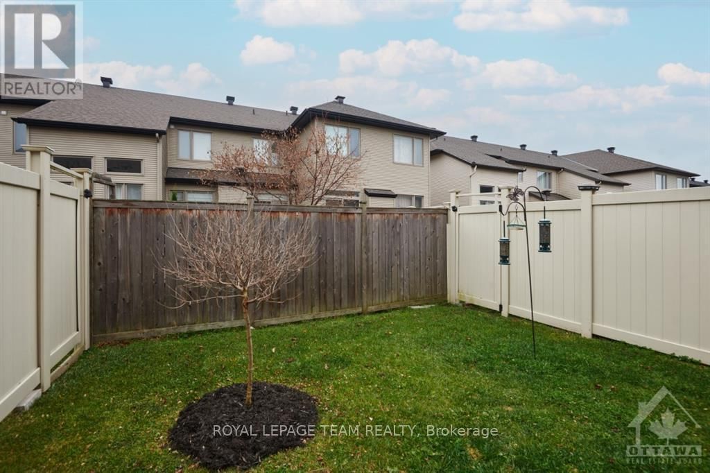 308 RAINROCK CRESCENT Image 27