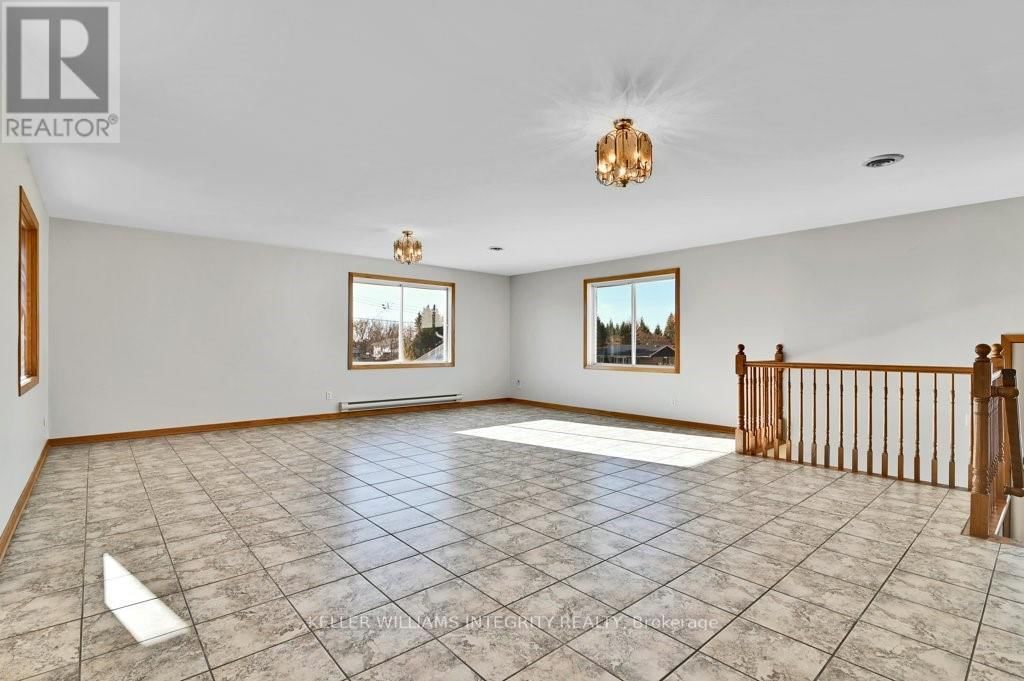 20397 PARK CRESCENT Image 5