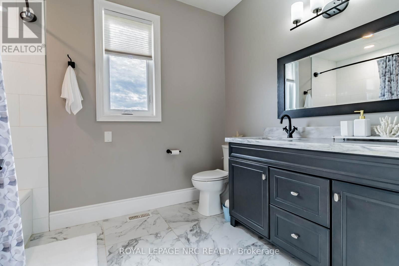 856 LORRAINE ROAD Image 16
