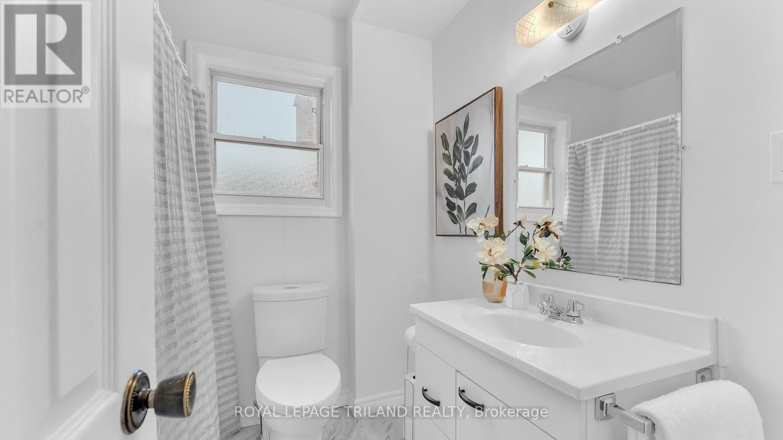 308 SPRUCE STREET Image 11