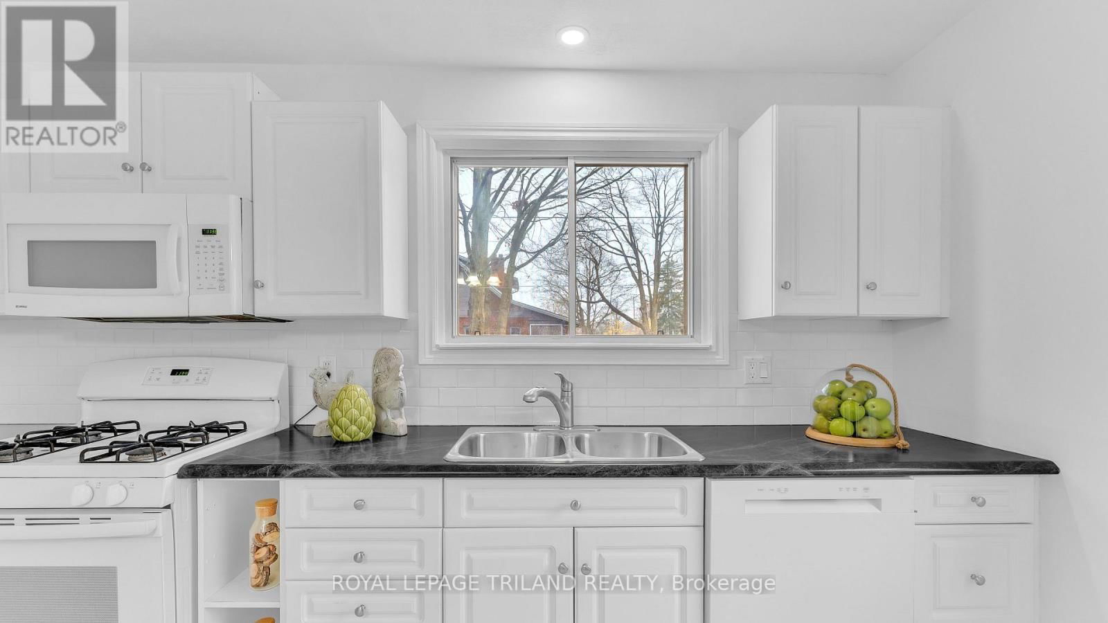 308 SPRUCE STREET Image 15