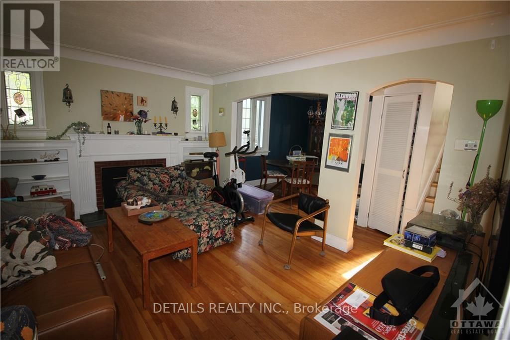 10 GARRISON STREET N Image 6