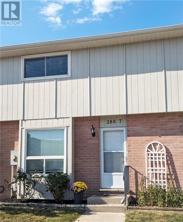 7 - 388 SPRINGBANK AVENUE N Image 1