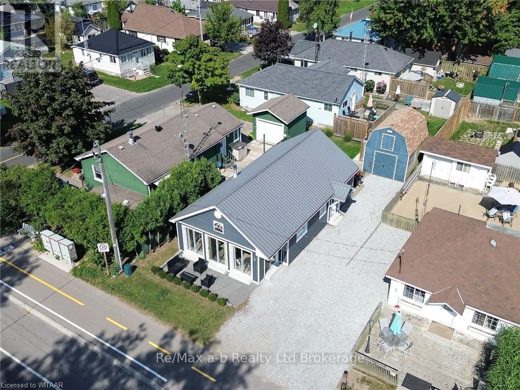 74 ERIE BOULEVARD Image 28