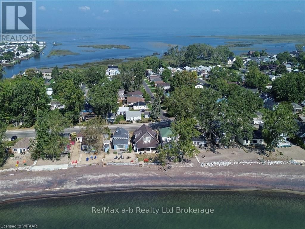 74 ERIE BOULEVARD Image 30