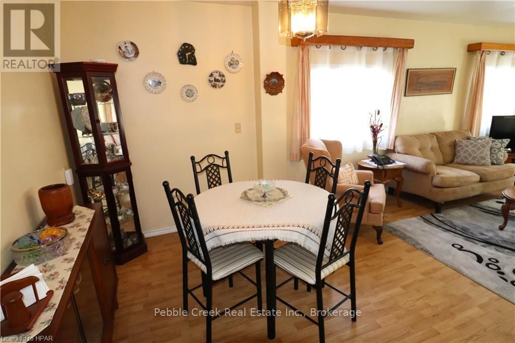 28 SUTTON DRIVE Image 10