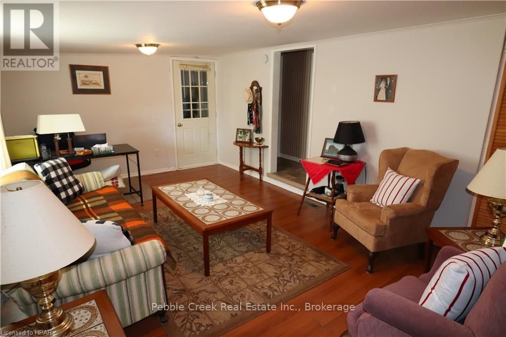 28 SUTTON DRIVE Image 15