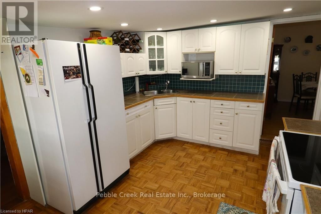 28 SUTTON DRIVE Image 6