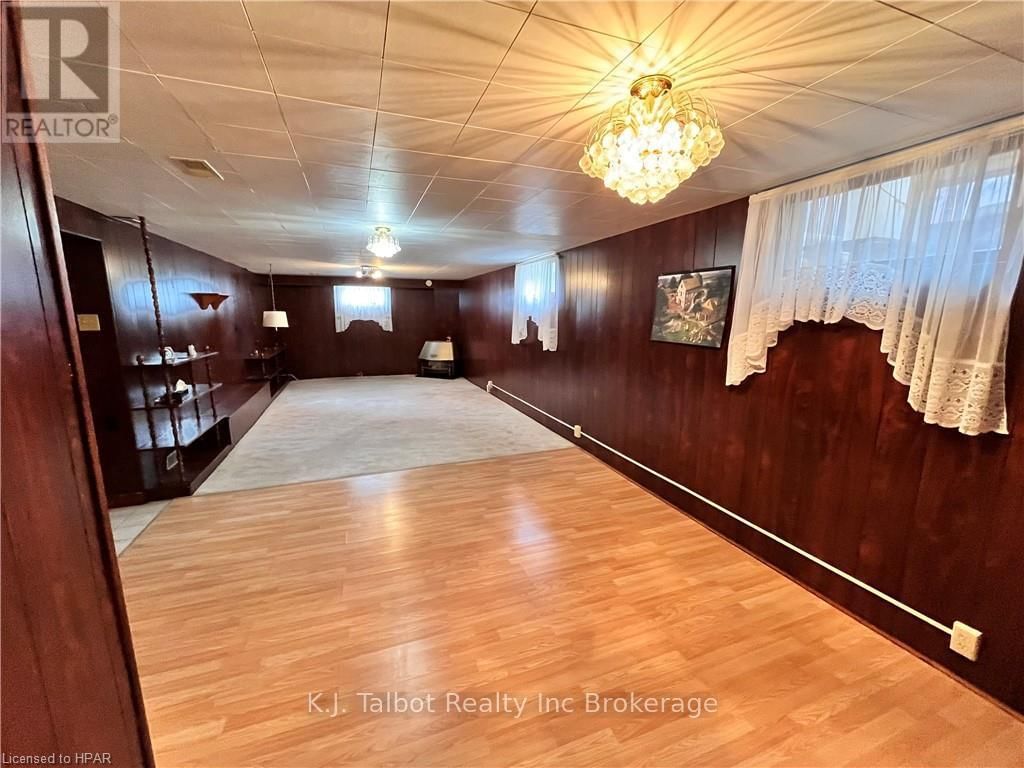 154 BLAKE STREET EAST Image 20