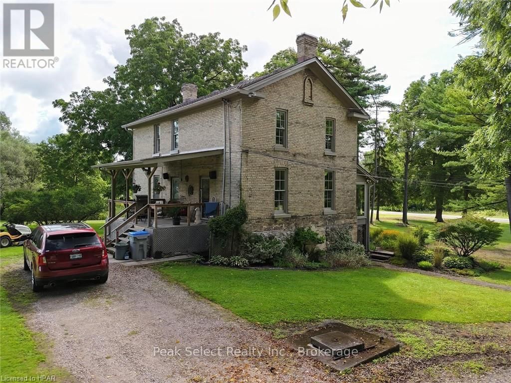 1511 GAINSBOROUGH ROAD Image 39