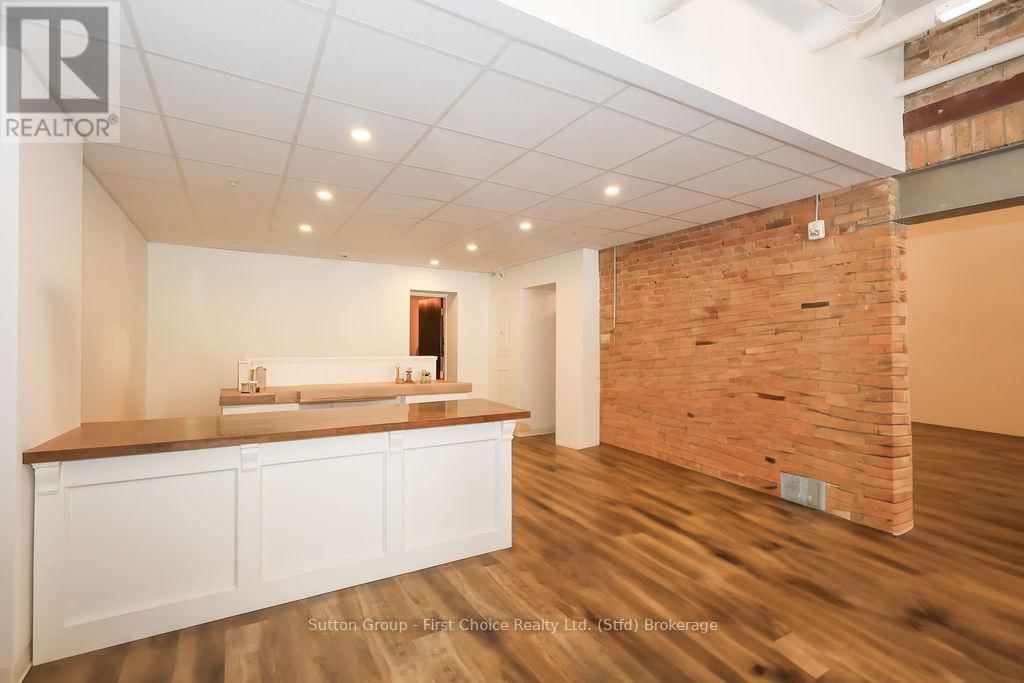 17 ONTARIO STREET Image 11