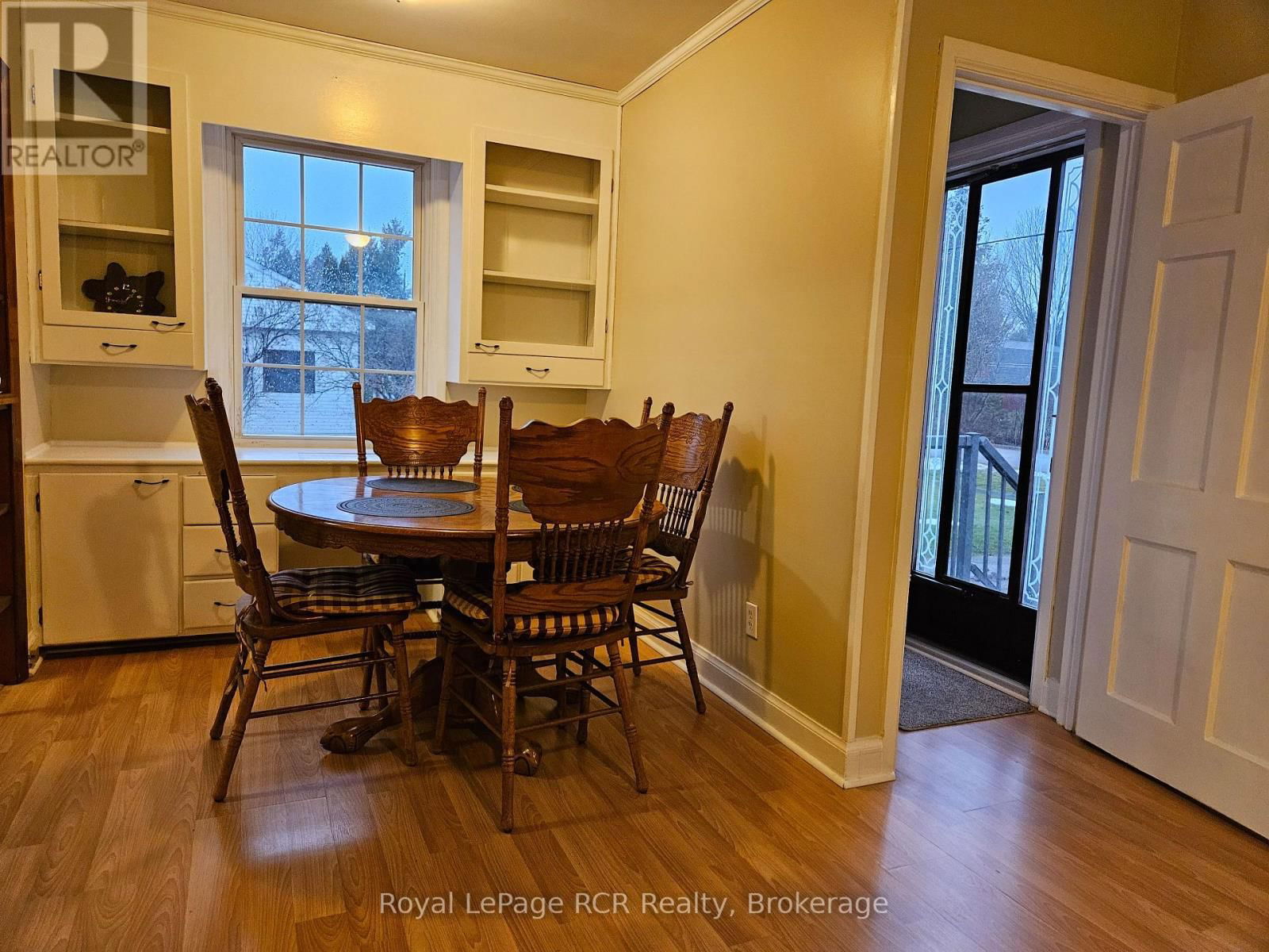 886 16TH STREET WEST Image 6