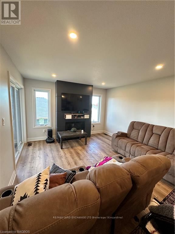 816 23RD AVENUE Image 8