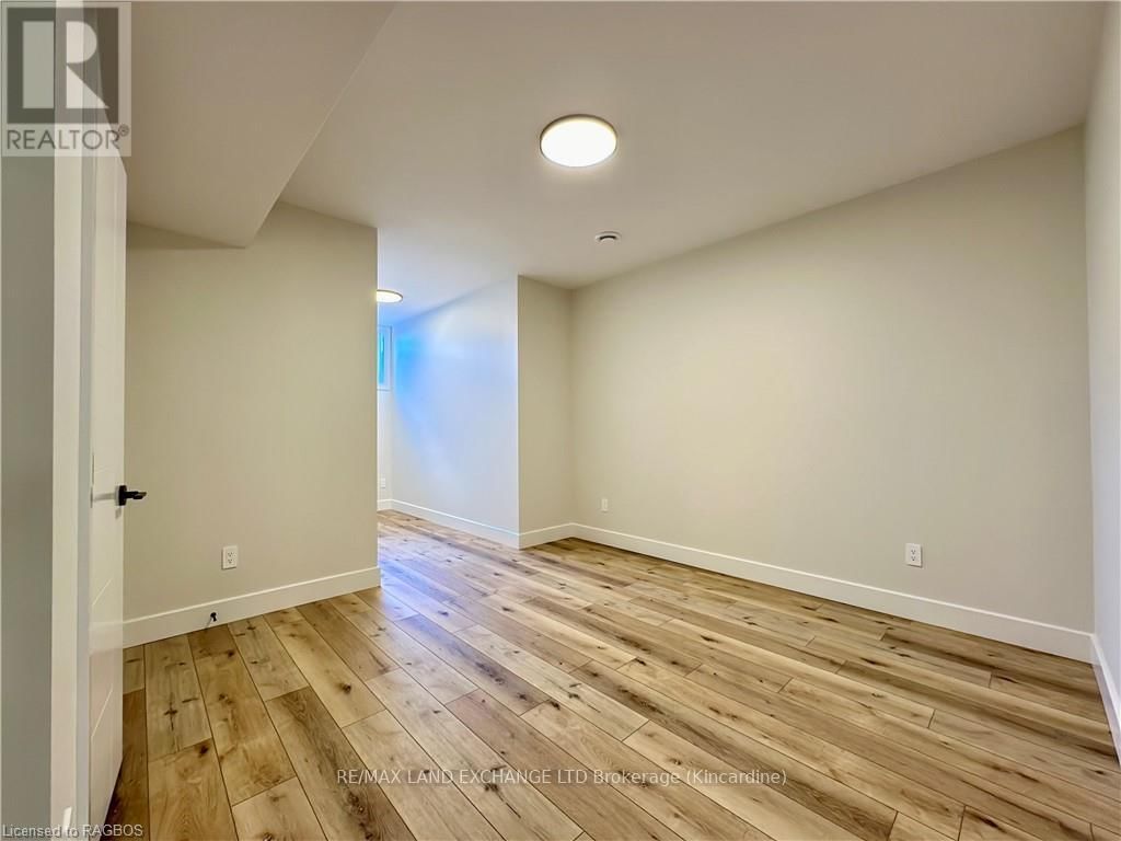 901 BOGDANOVIC WAY Image 38