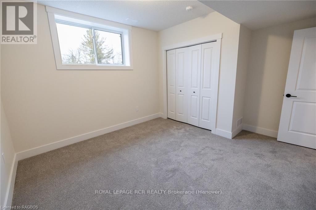 222 16TH AVENUE CRESCENT Image 26