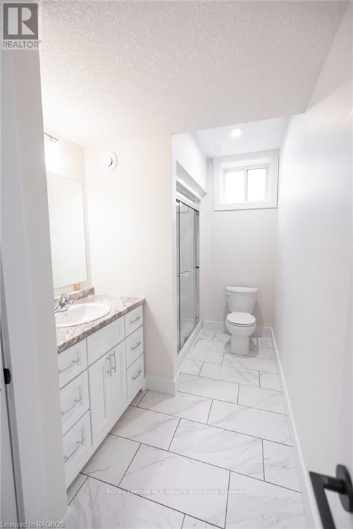 222 16TH AVENUE CRESCENT Image 28
