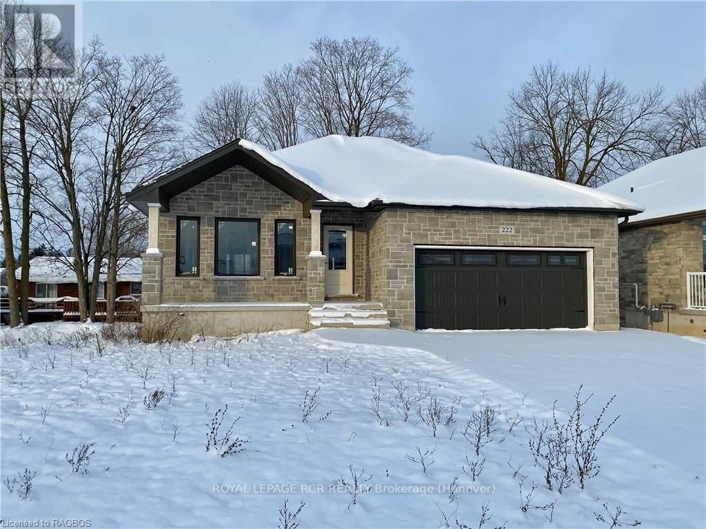 222 16TH AVENUE CRESCENT Image 38