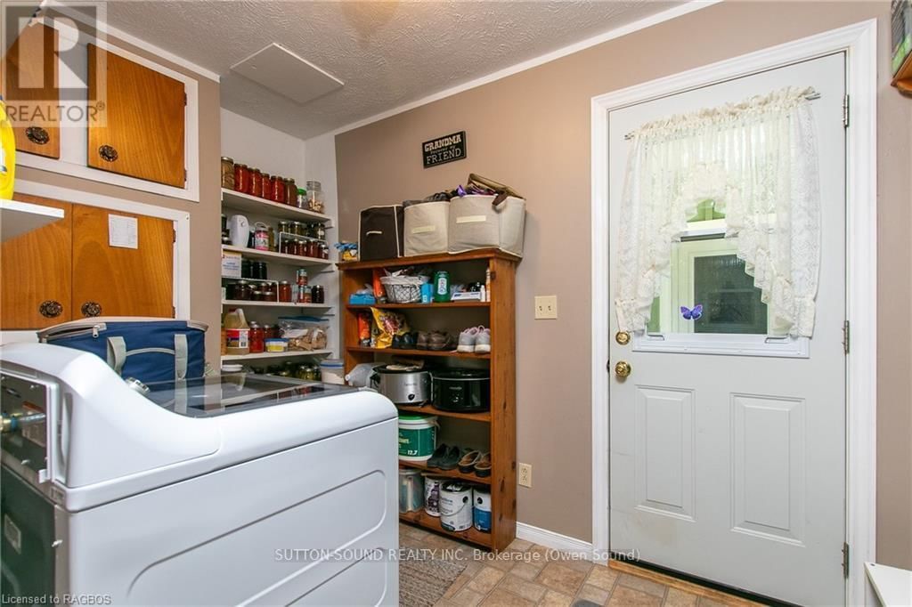 119888 SIDE ROAD 315 Image 16