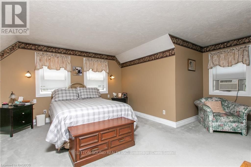119888 SIDE ROAD 315 Image 28