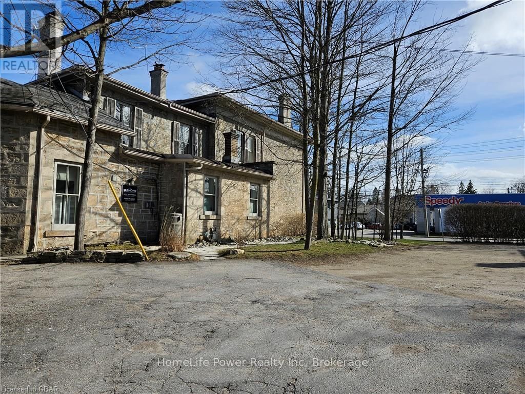 221 WOOLWICH STREET Image 6