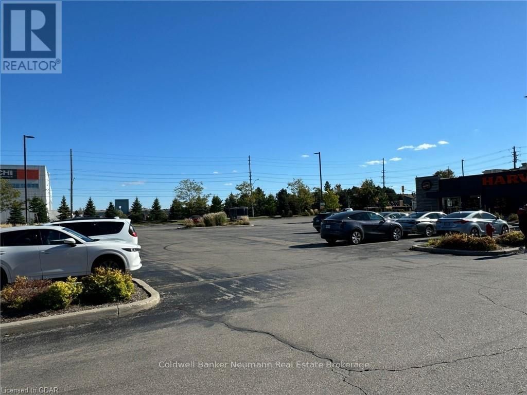B9 - 221 WOODLAWN ROAD WEST Image 27