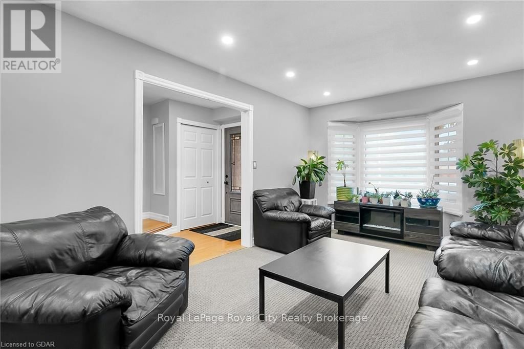 11 TANAGER DRIVE Image 3