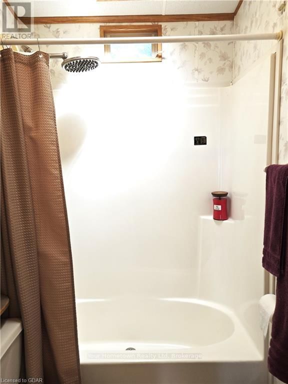 204 BEACH STREET Image 12