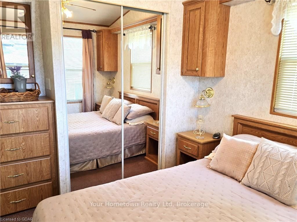 204 BEACH STREET Image 15