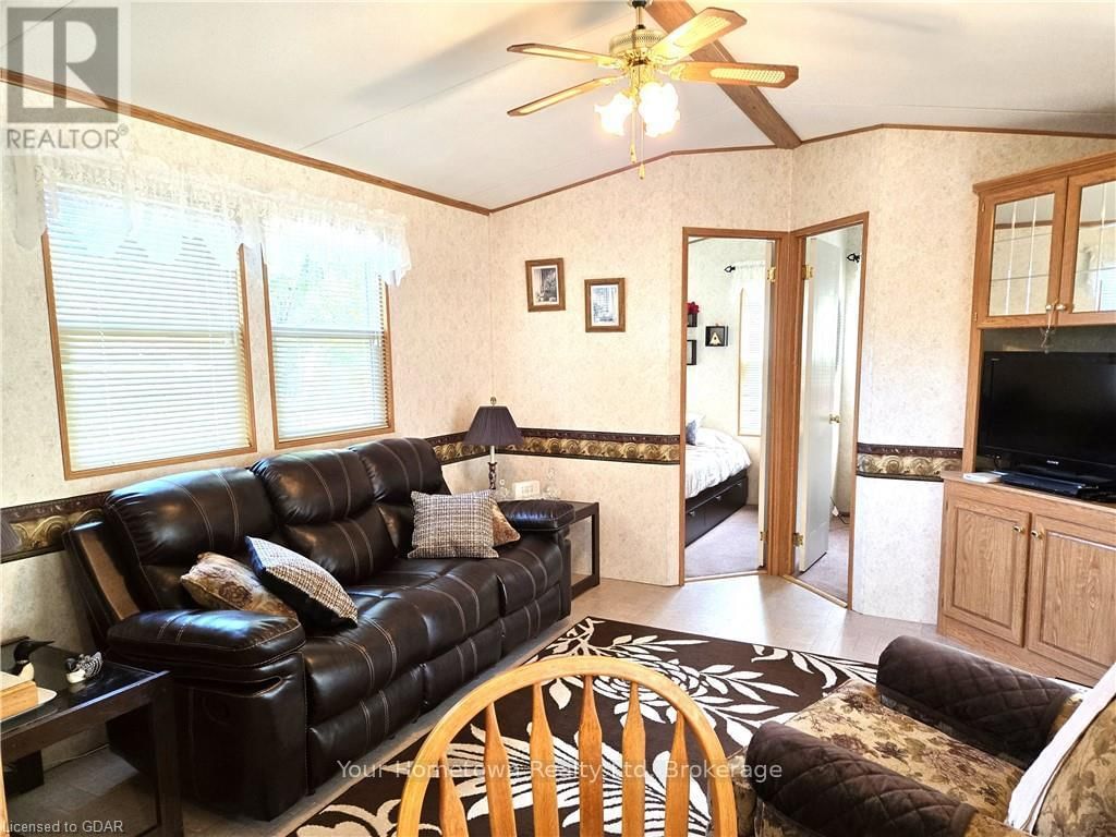 204 BEACH STREET Image 3