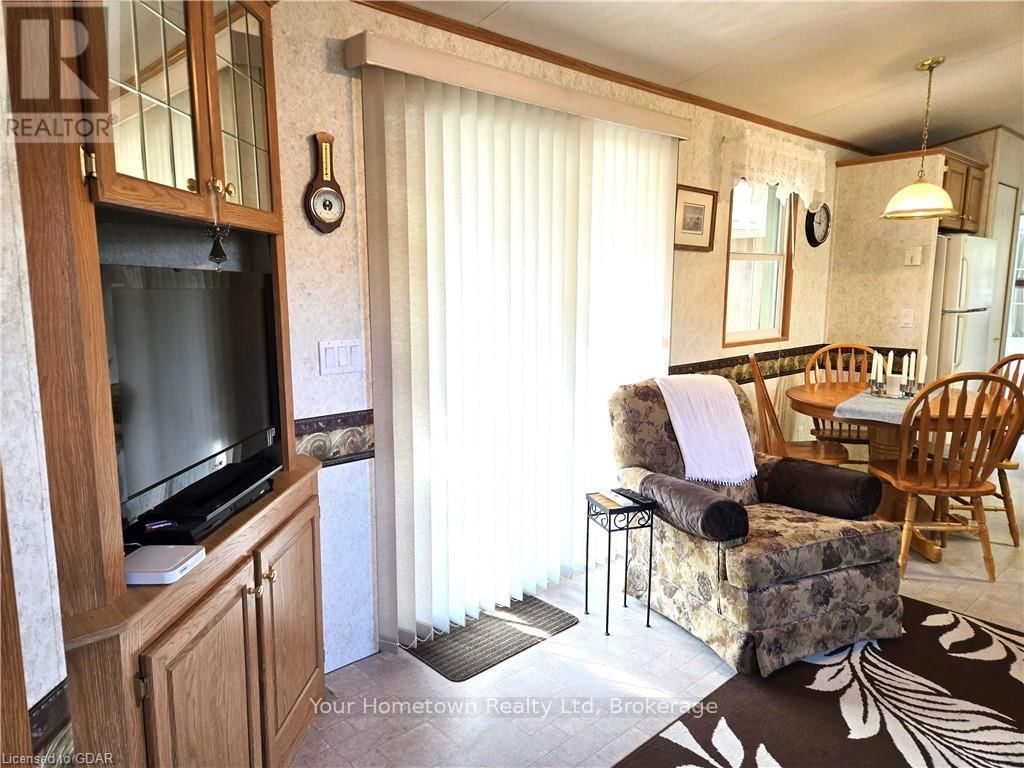 204 BEACH STREET Image 5