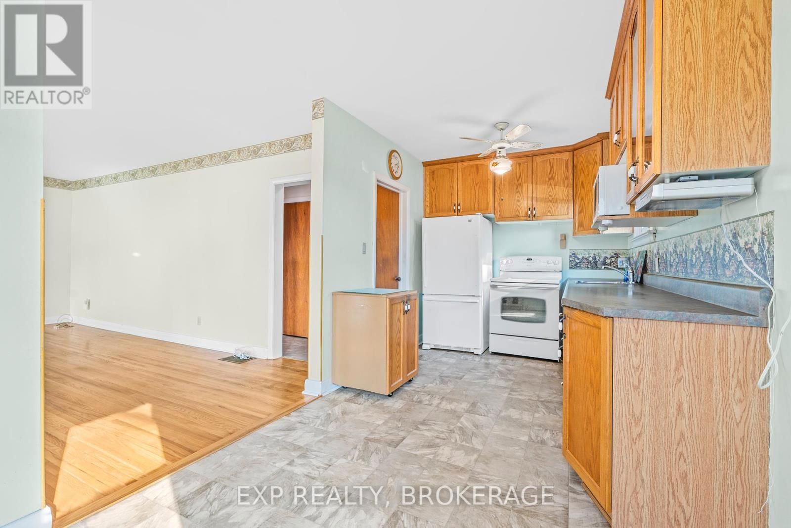 61 BRANT AVENUE Image 7