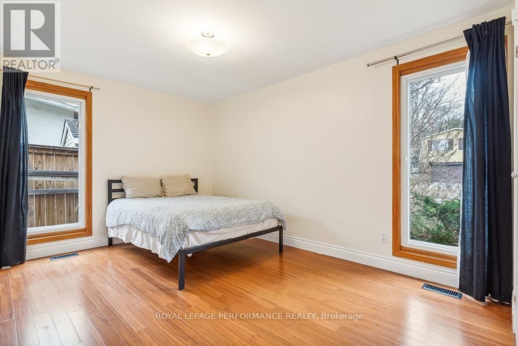 1932 MARQUIS AVENUE Image 17