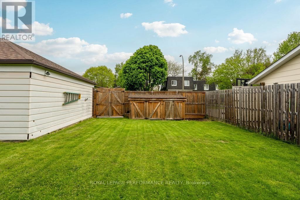 1932 MARQUIS AVENUE Image 42