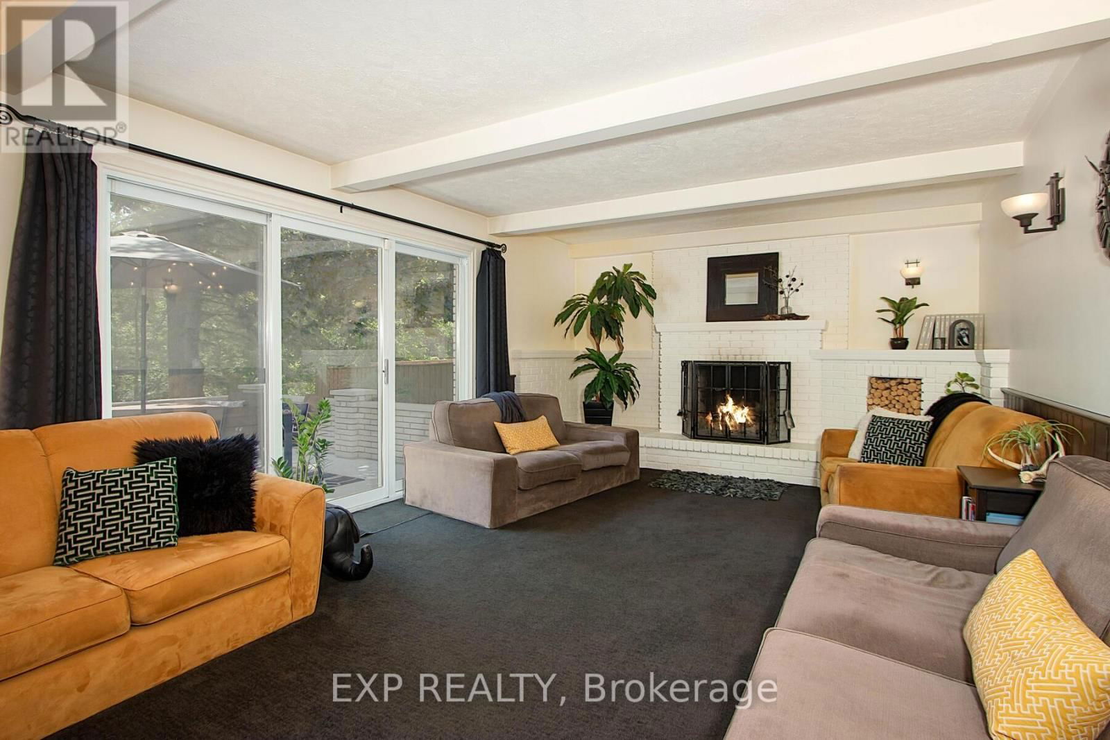 25 DEMEYERE AVENUE Image 14