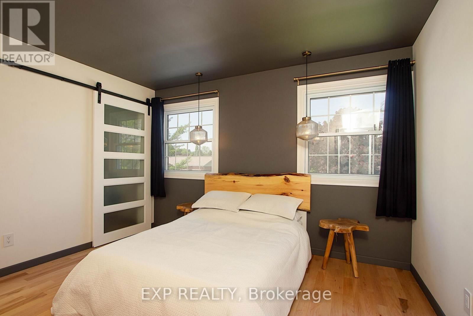 25 DEMEYERE AVENUE Image 21