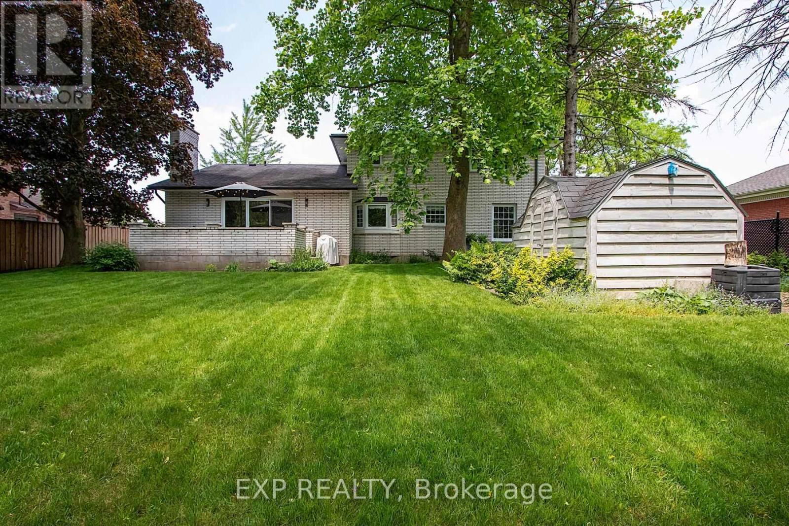 25 DEMEYERE AVENUE Image 33