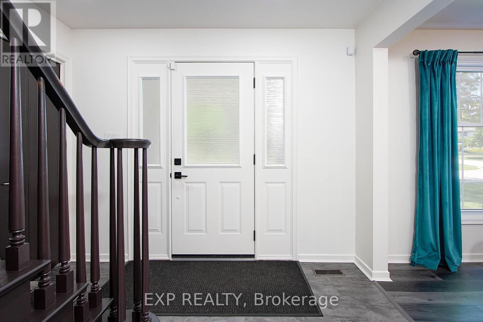 25 DEMEYERE AVENUE Image 4