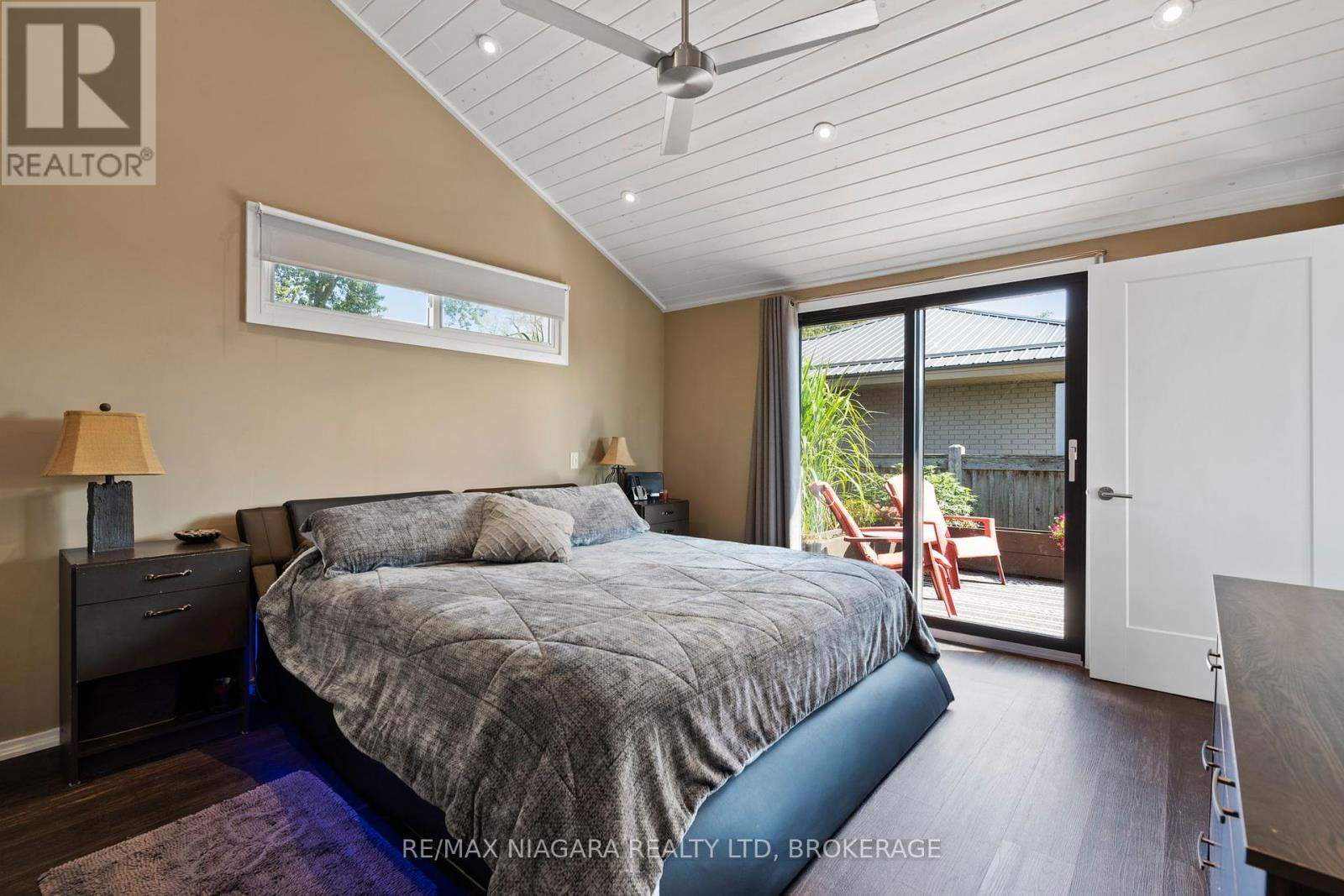 10959 LAKESHORE ROAD Image 15
