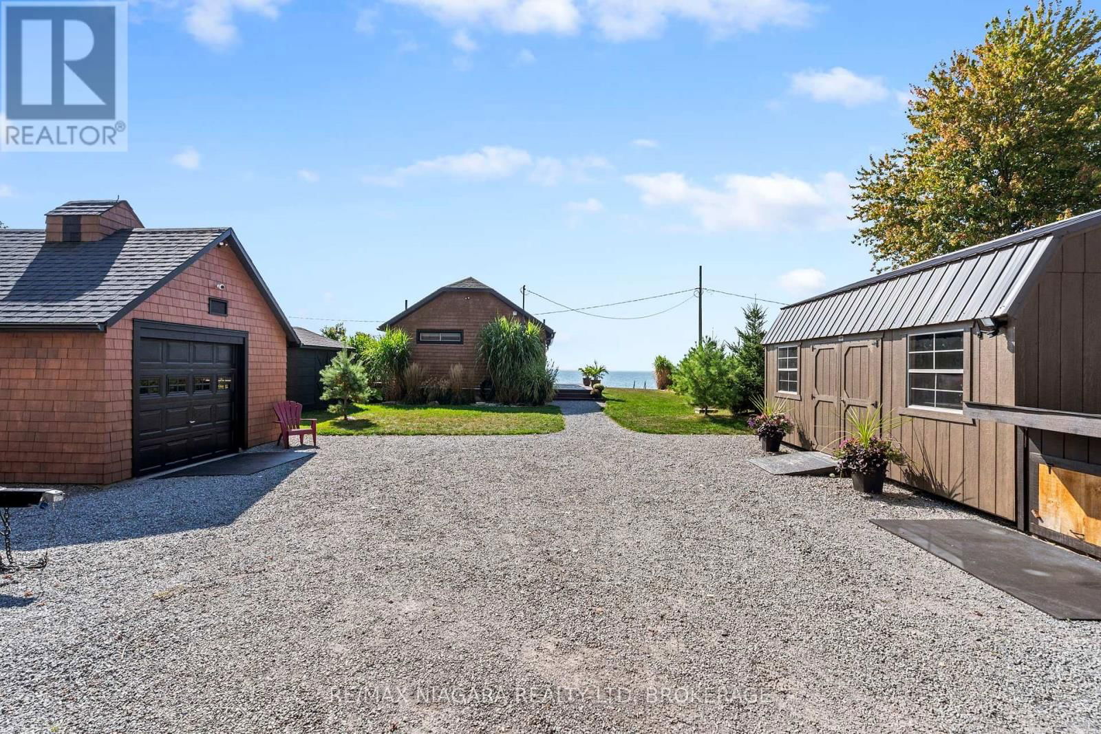 10959 LAKESHORE ROAD Image 24